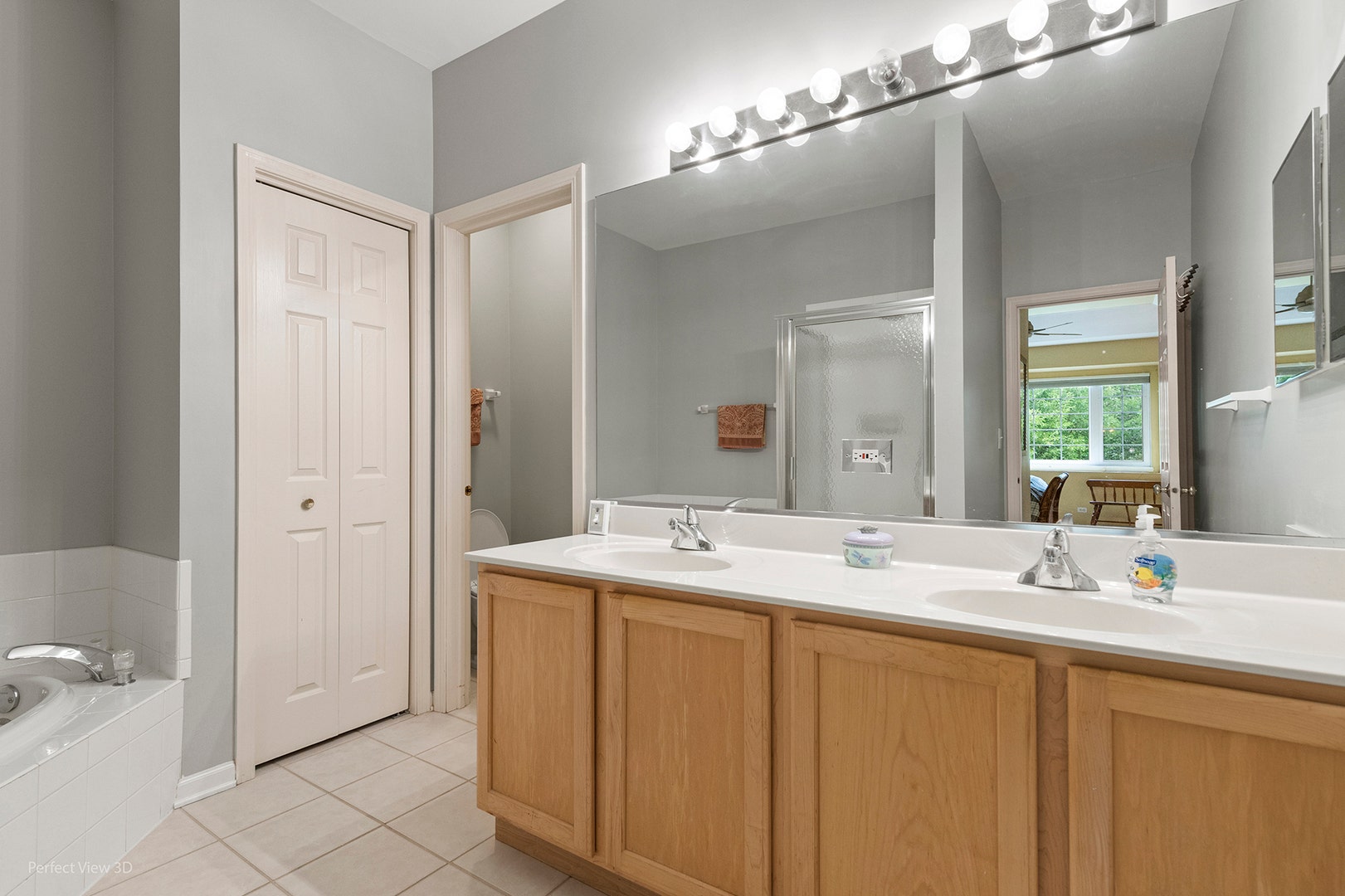 11512 Lake Shore Drive, Orland Park, IL 60467