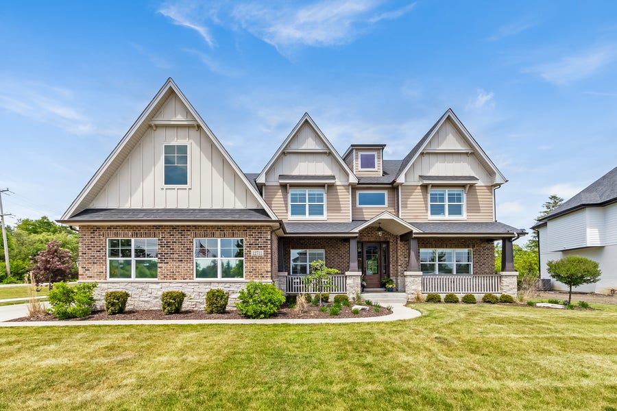 Property photo for 12711 Caruso Court, Lemont, IL