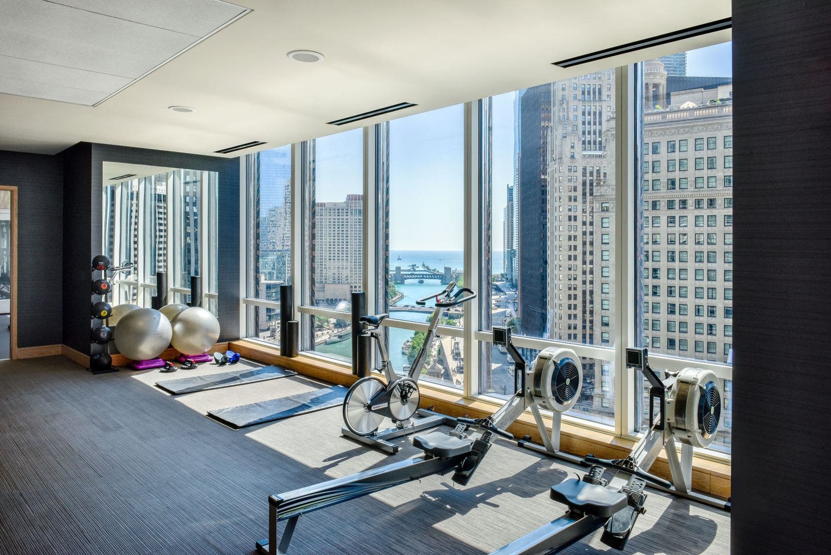 401 N Wabash Avenue, #38A, Chicago, IL 60611 401 N Wabash Avenue, #38A, Chicago, IL 60611