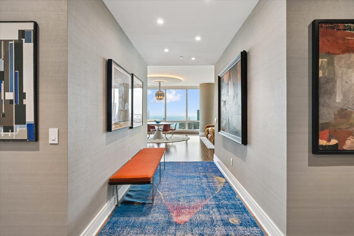 401 N Wabash Avenue, #38A, Chicago, IL 60611 401 N Wabash Avenue, #38A, Chicago, IL 60611