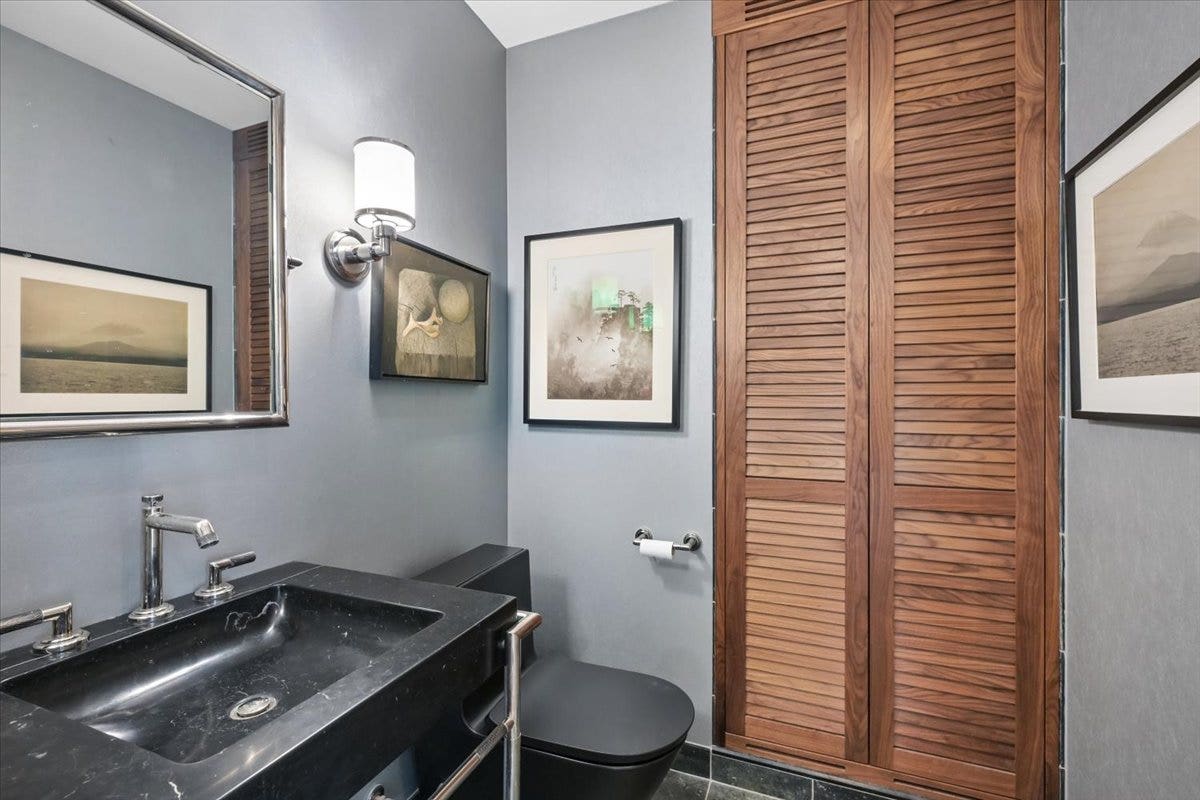 401 N Wabash Avenue, #38A, Chicago, IL 60611 401 N Wabash Avenue, #38A, Chicago, IL 60611