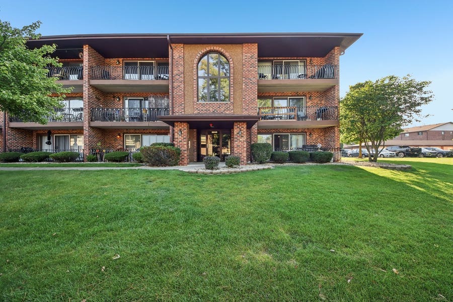 Property photo for 11003 Stony Creek Drive, #2A, Palos Hills, IL