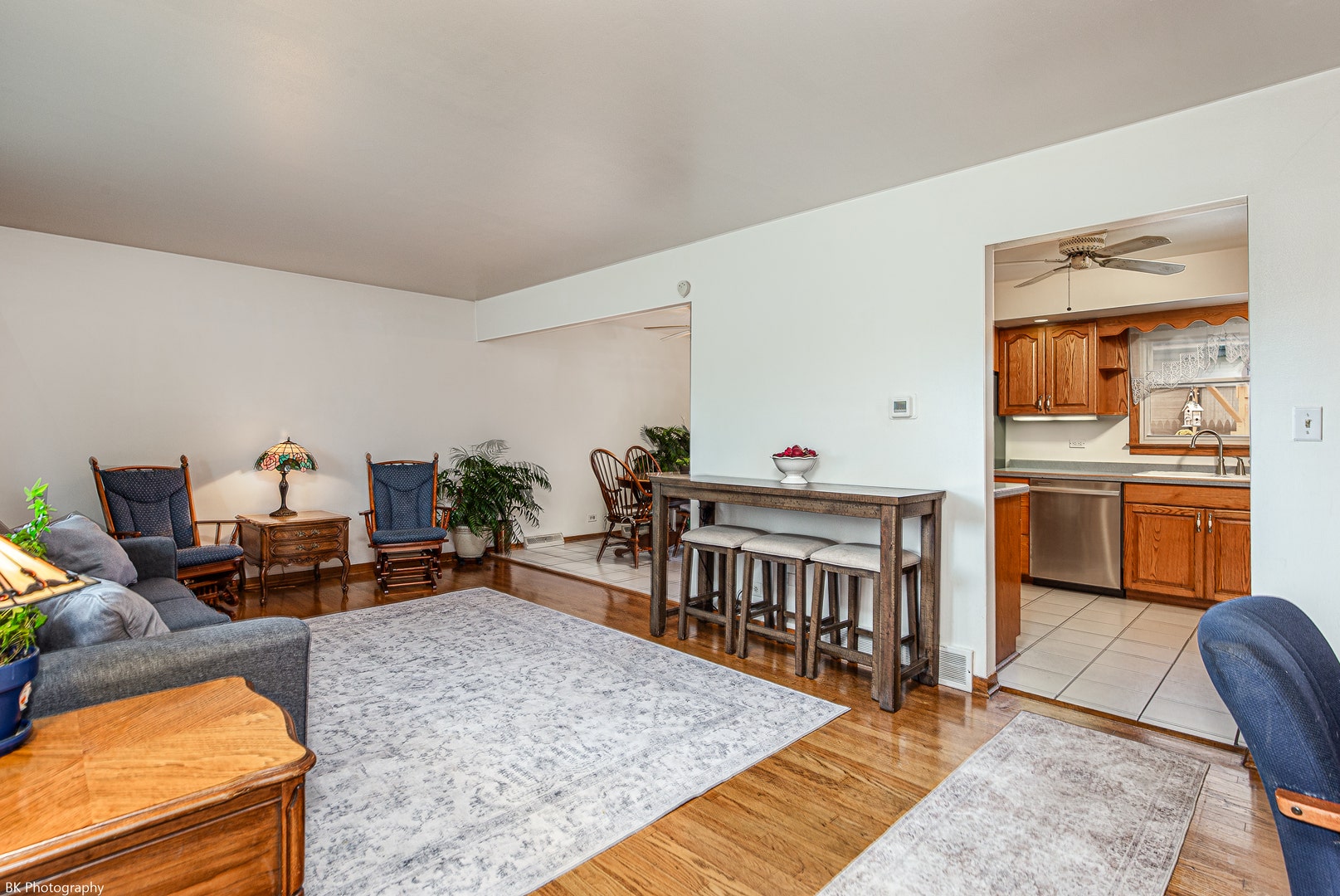 5443 W 83 Place, Burbank, IL 60459 5443 W 83 Place, Burbank, IL 60459