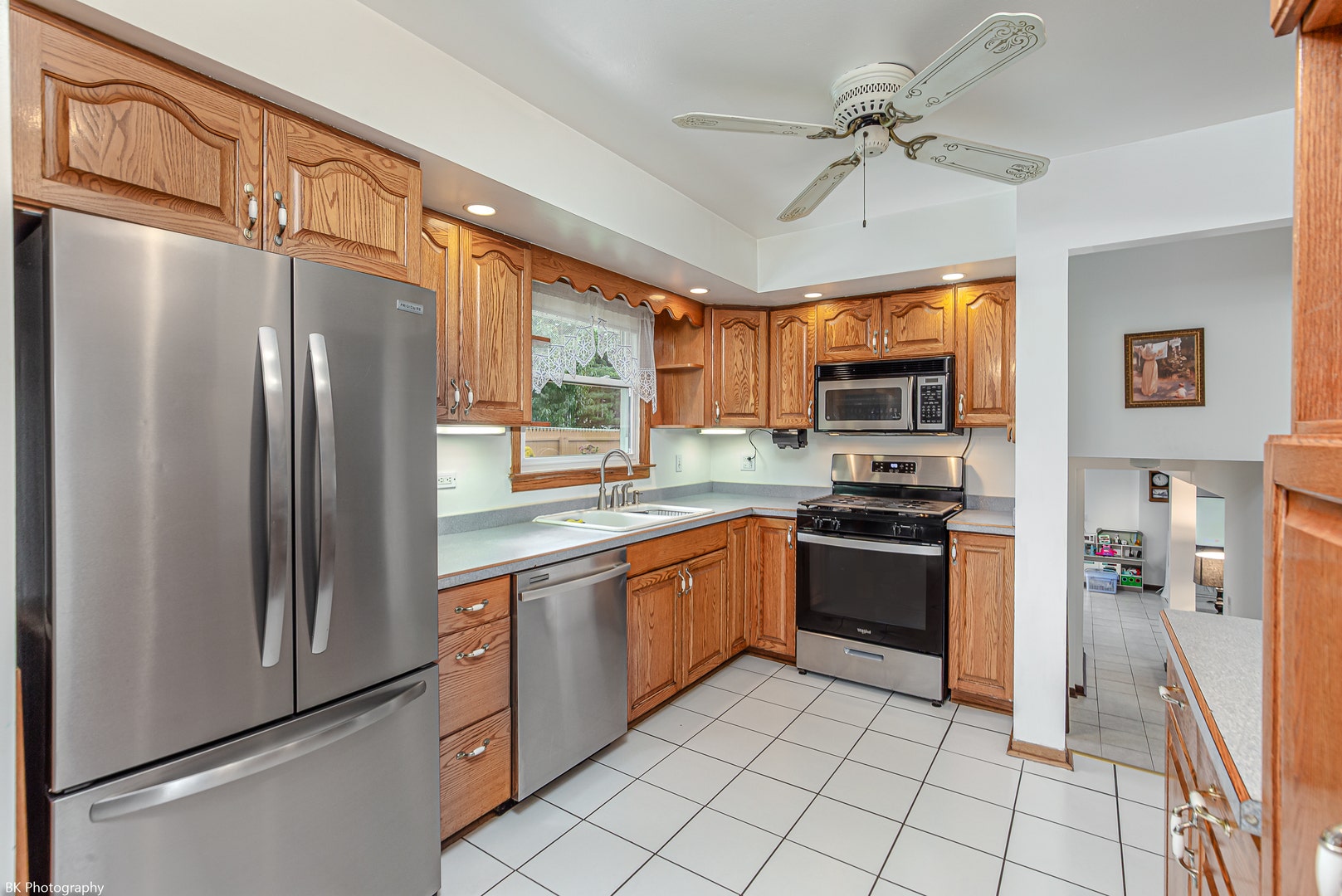 5443 W 83 Place, Burbank, IL 60459 5443 W 83 Place, Burbank, IL 60459