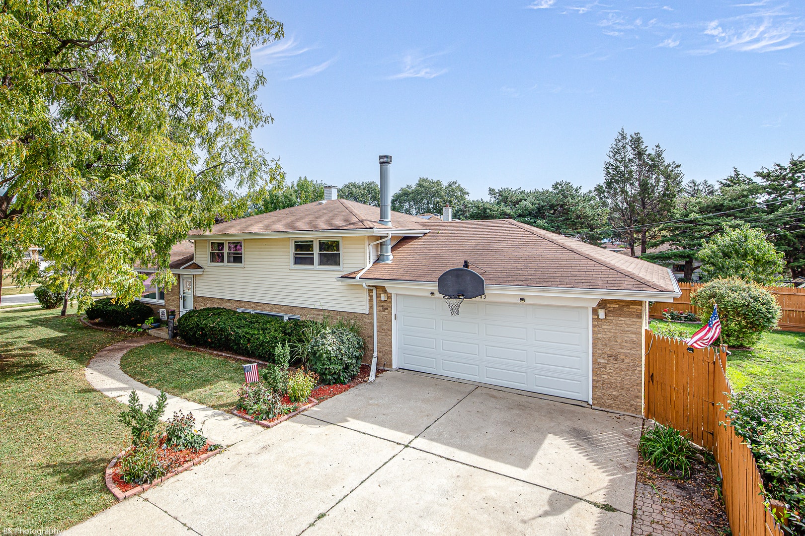 5443 W 83 Place, Burbank, IL 60459 5443 W 83 Place, Burbank, IL 60459