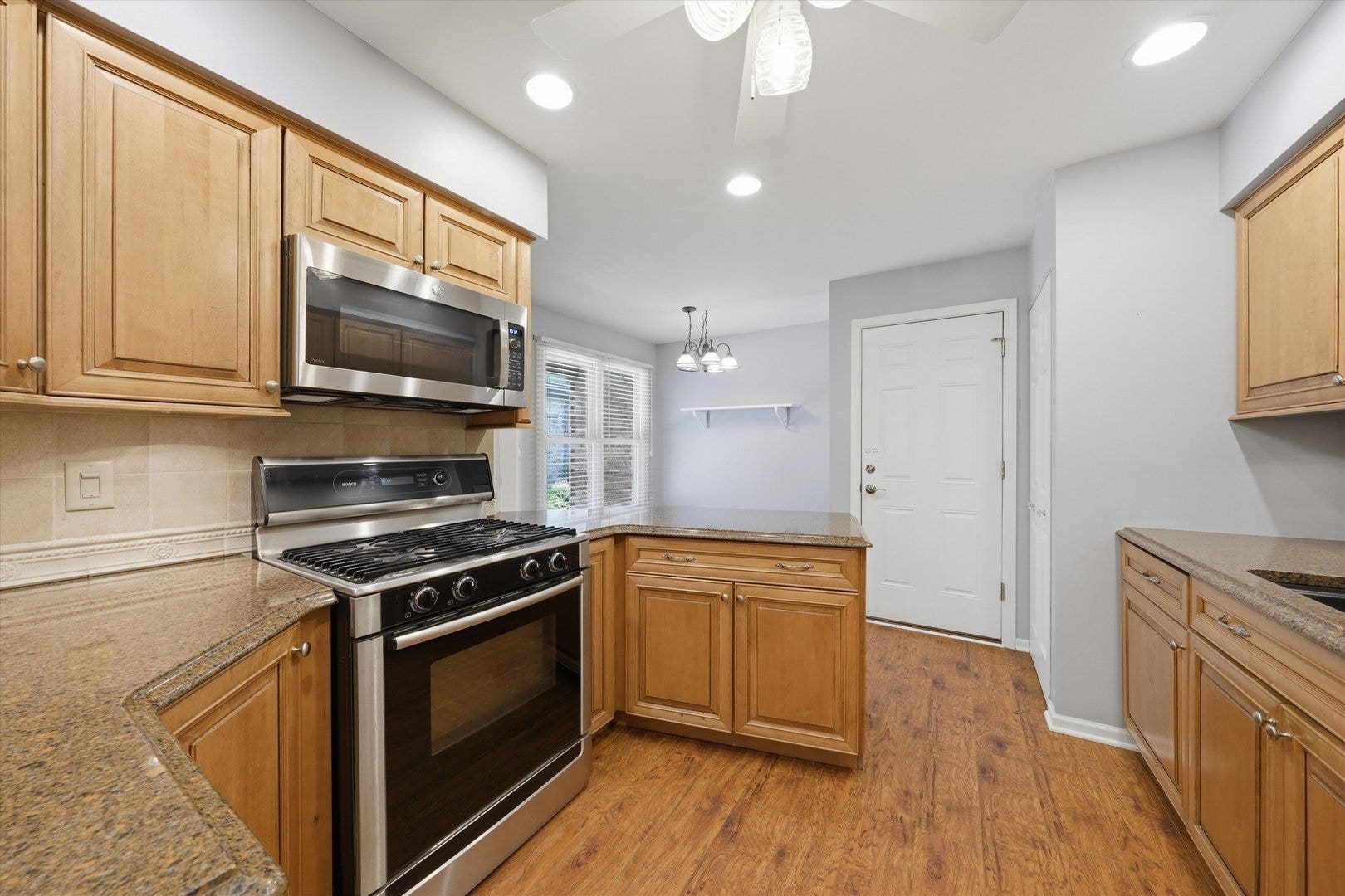 14303 Crystal Tree Drive, Orland Park, IL 60462 14303 Crystal Tree Drive, Orland Park, IL 60462