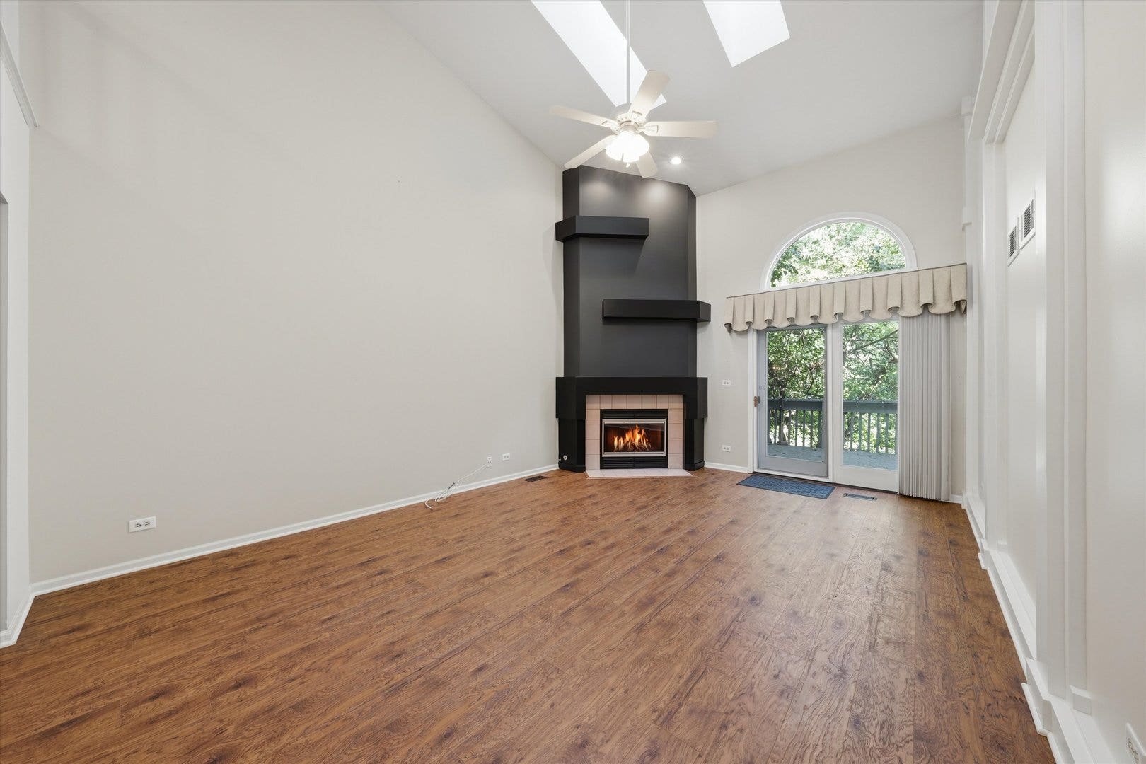 14303 Crystal Tree Drive, Orland Park, IL 60462 14303 Crystal Tree Drive, Orland Park, IL 60462