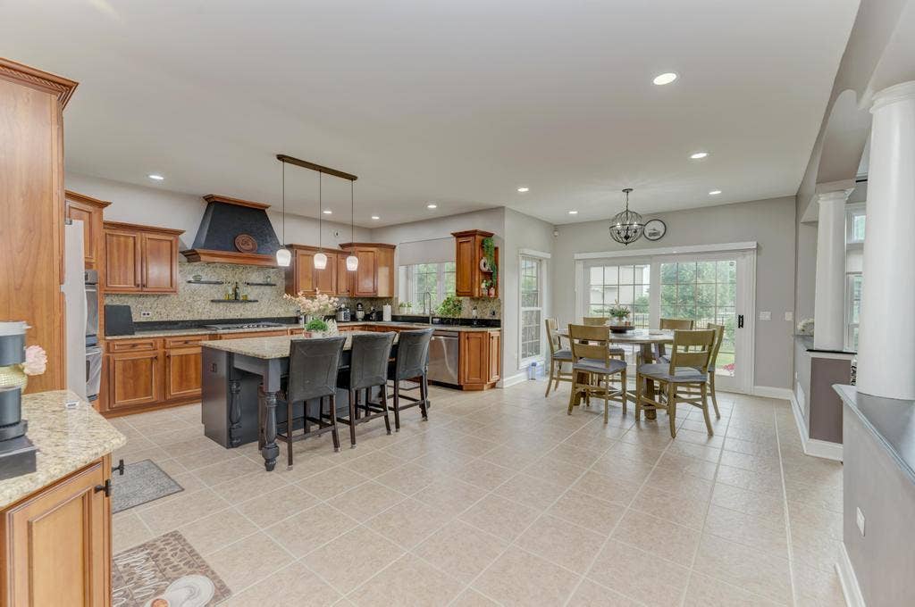 1190 Washington Street, Bolingbrook, IL 60490