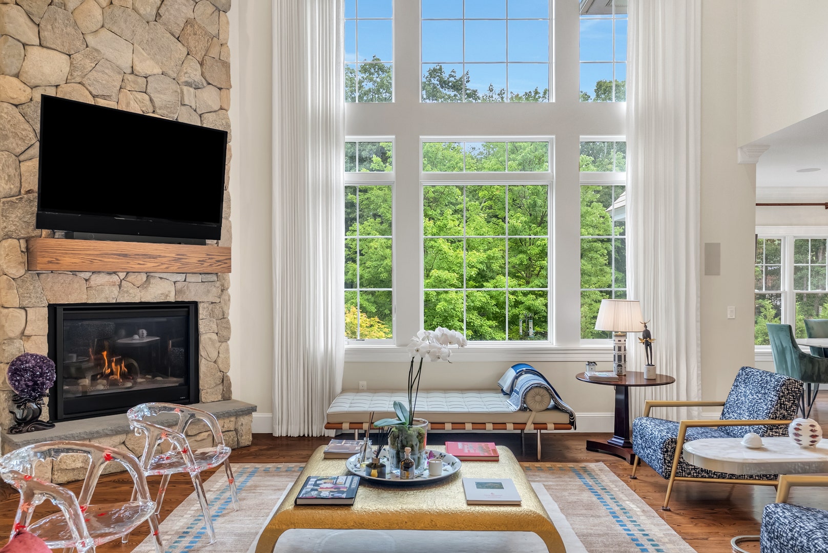 25 Holly Circle, Weston, MA 02493