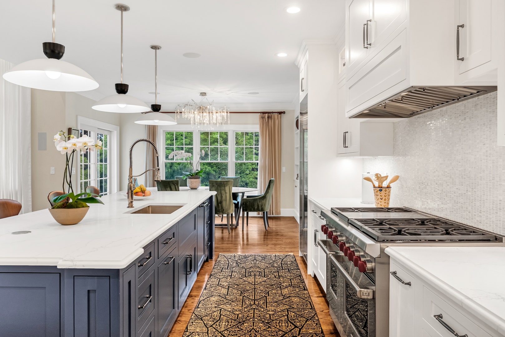 25 Holly Circle, Weston, MA 02493