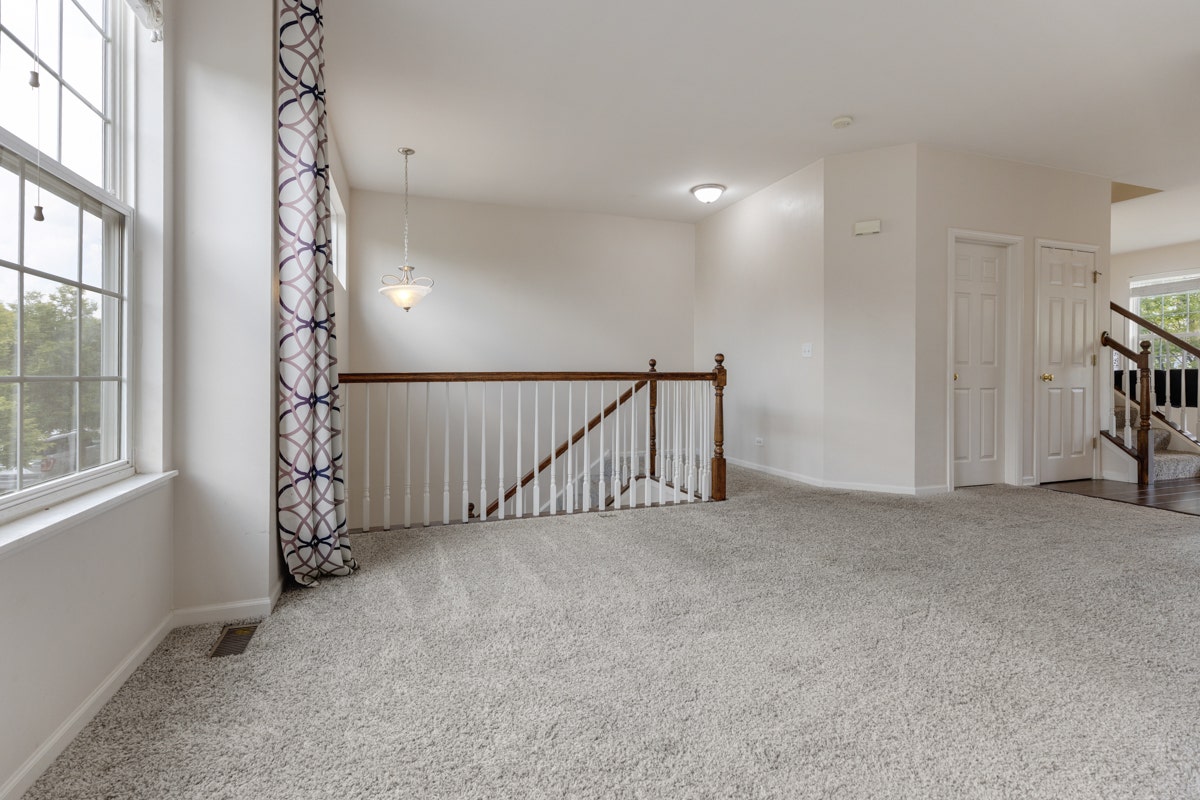 809 Brodhead Drive, Aurora, IL 60504 809 Brodhead Drive, Aurora, IL 60504