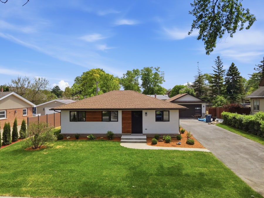 Property photo for 10409 S 82 Avenue, Palos Hills, IL