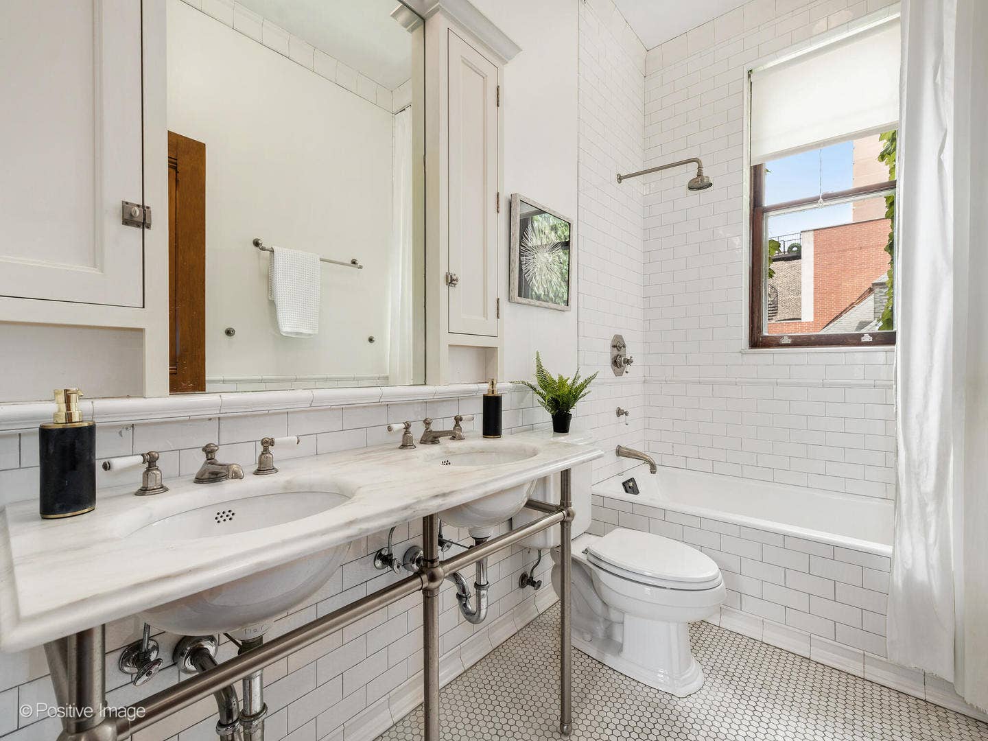 1454 N Dearborn Street, Chicago, IL 60610
