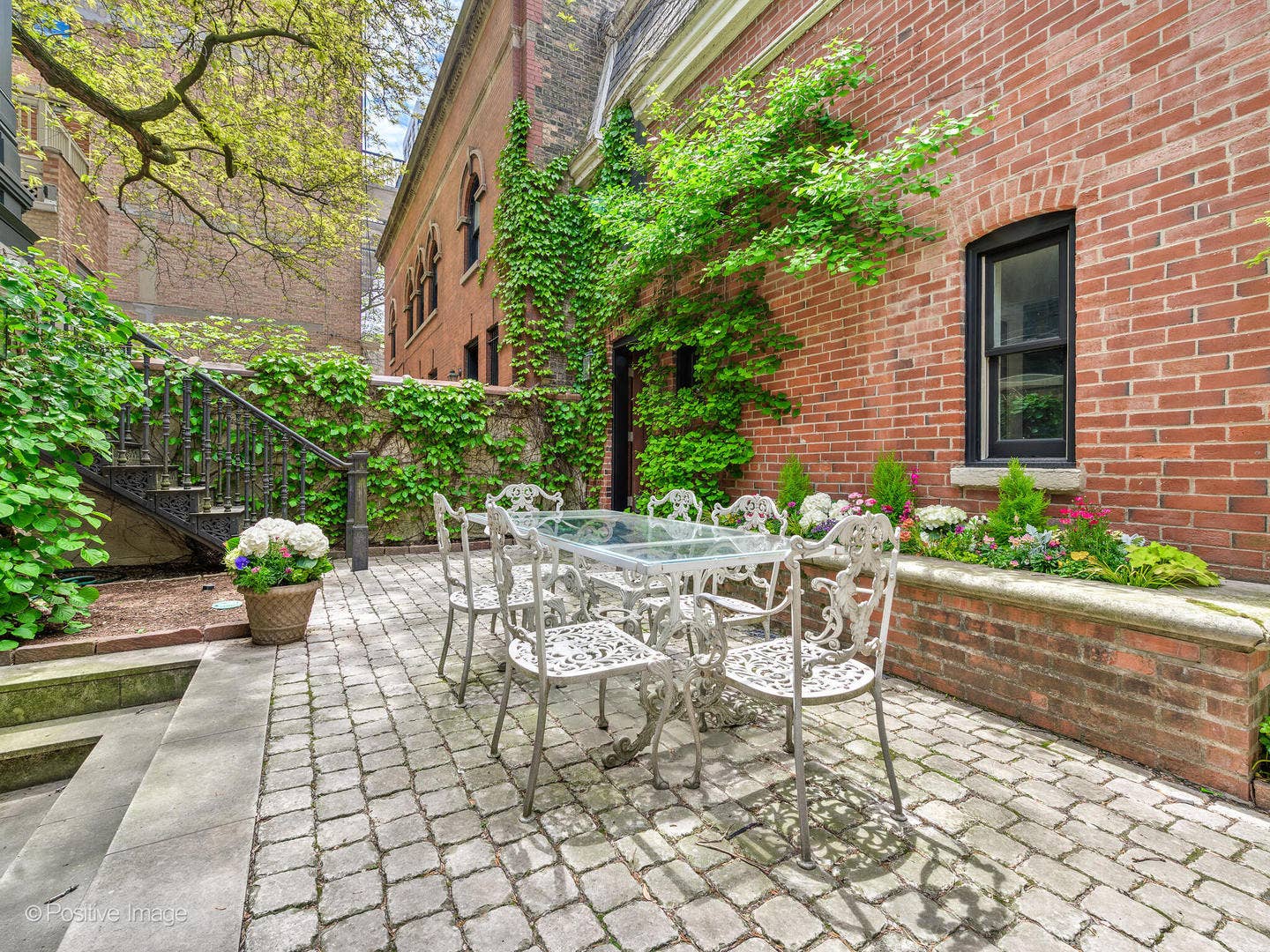 1454 N Dearborn Street, Chicago, IL 60610