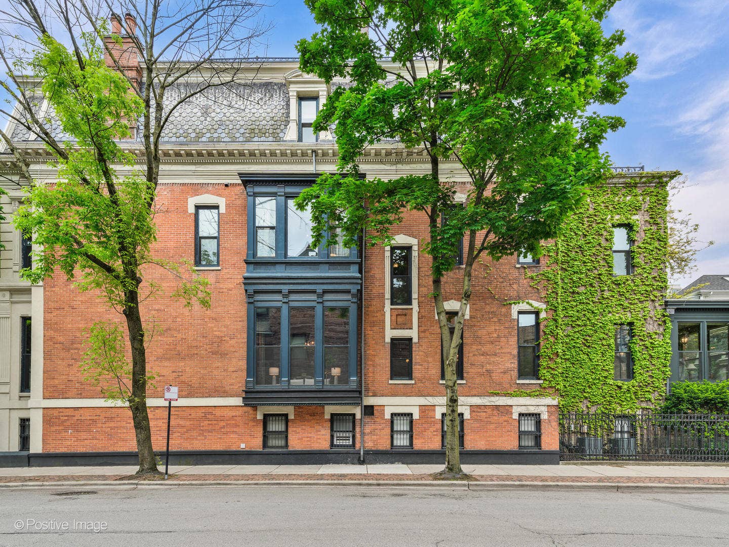 1454 N Dearborn Street, Chicago, IL 60610