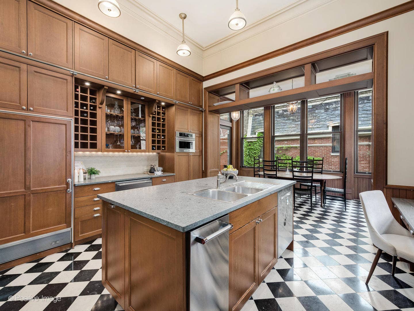 1454 N Dearborn Street, Chicago, IL 60610