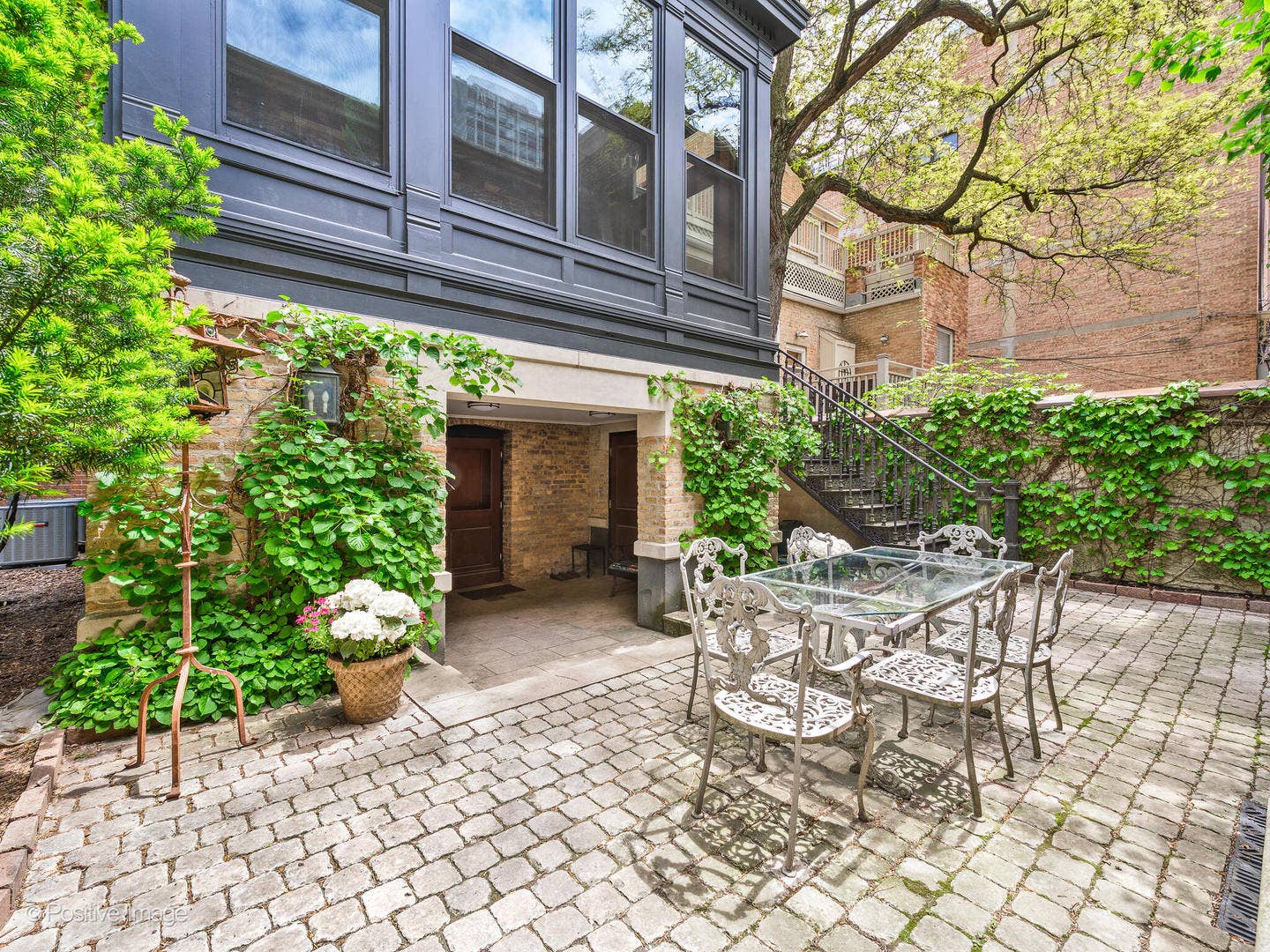 1454 N Dearborn Street, Chicago, IL 60610