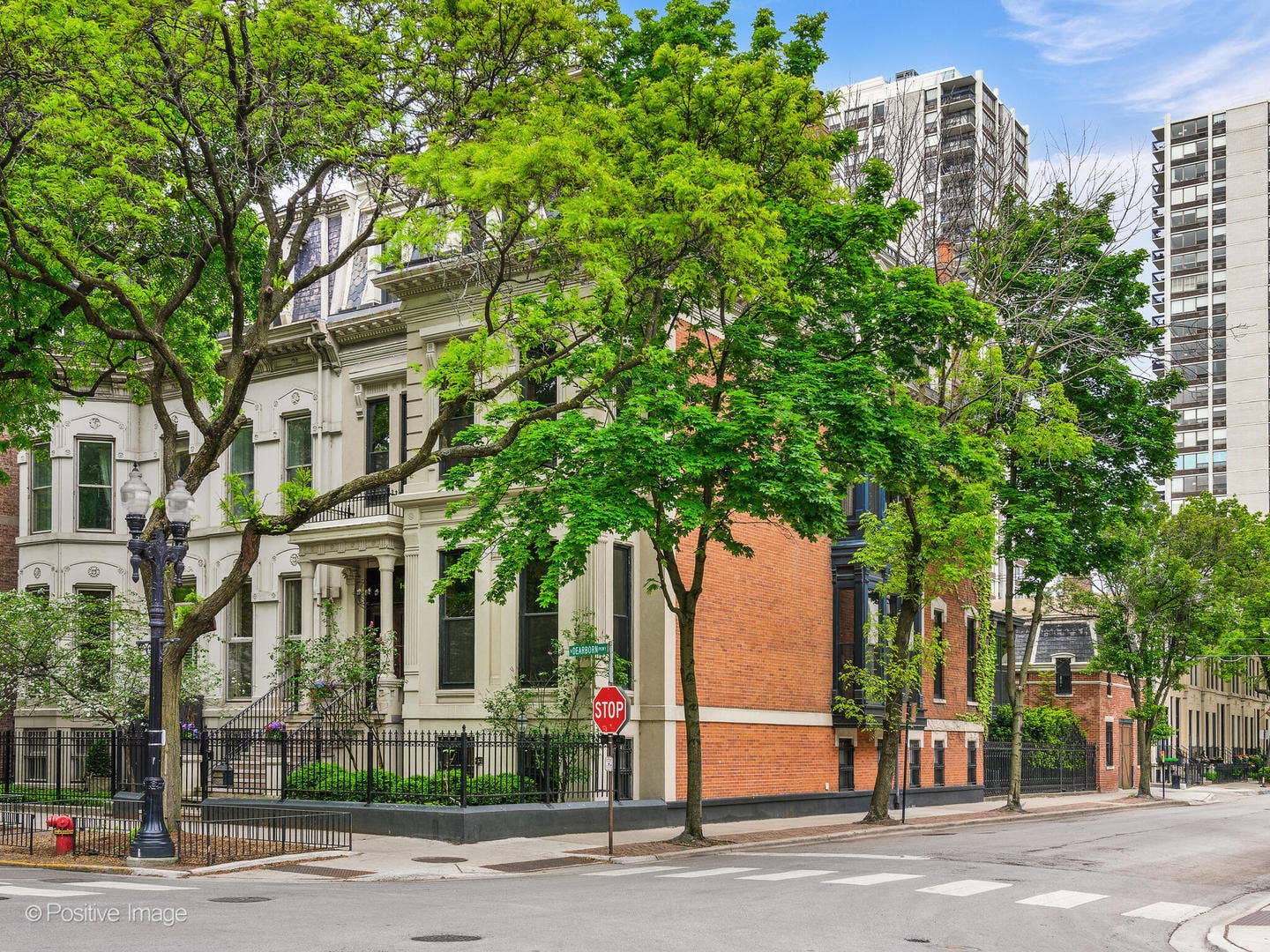 1454 N Dearborn Street, Chicago, IL 60610