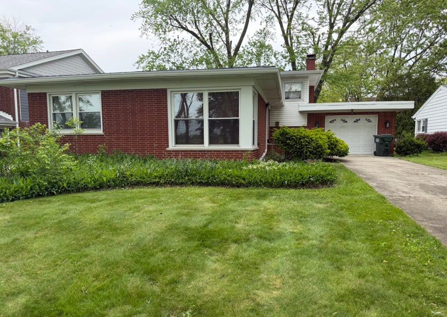 Property photo for 718 Central Park Avenue, Flossmoor, IL