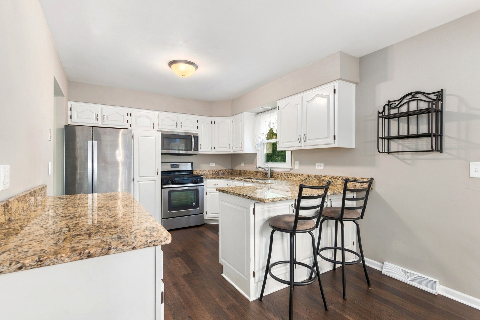 1243 Rick Court, Joliet, IL 60431 1243 Rick Court, Joliet, IL 60431