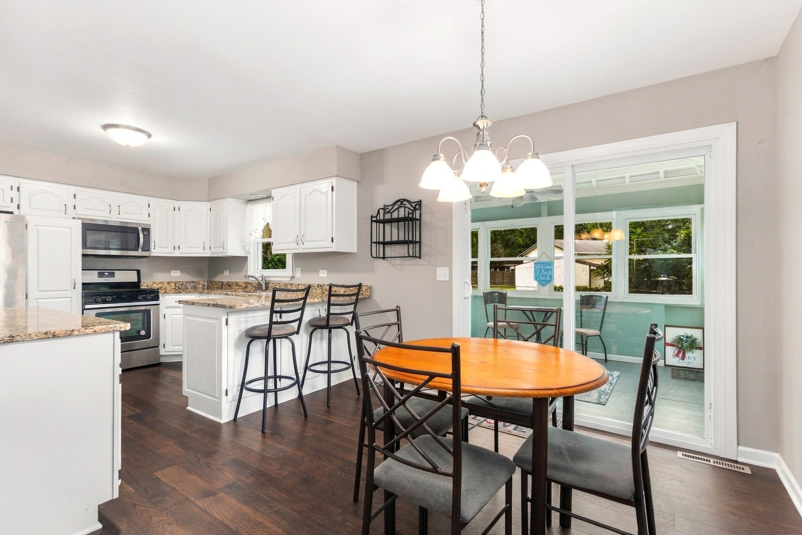 1243 Rick Court, Joliet, IL 60431 1243 Rick Court, Joliet, IL 60431