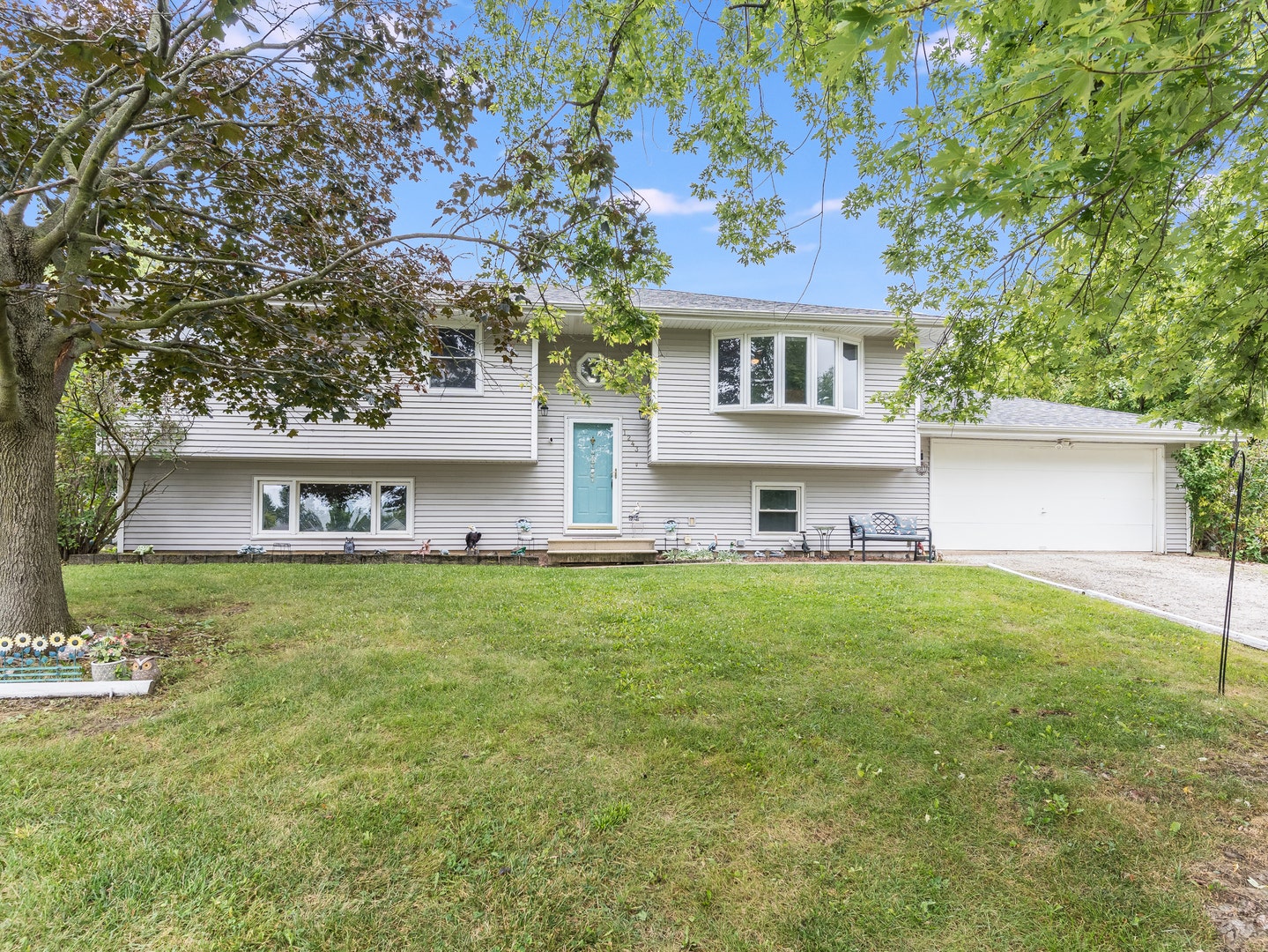 1243 Rick Court, Joliet, IL 60431 1243 Rick Court, Joliet, IL 60431