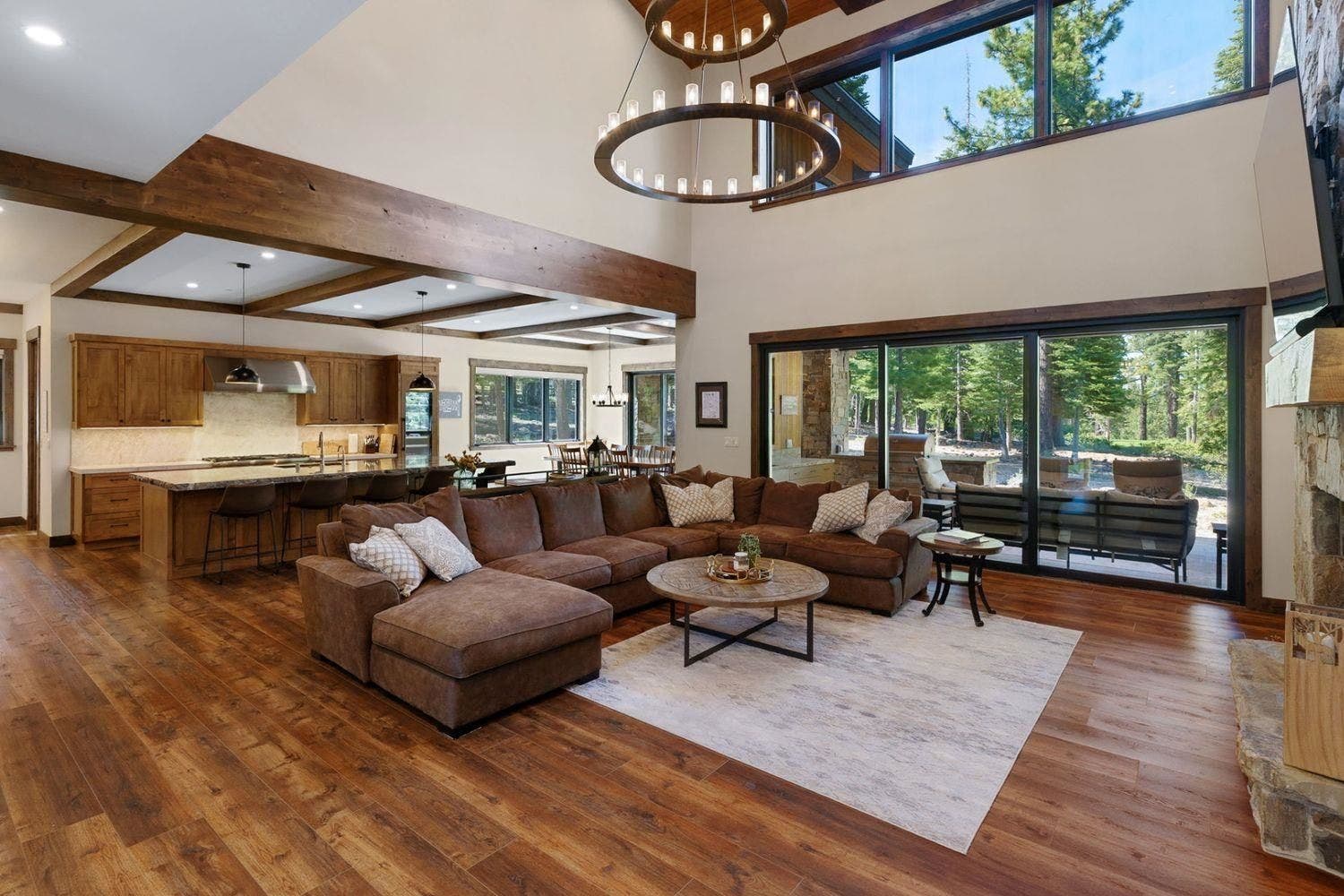 9295 Brae Road, Truckee, CA 96161 9295 Brae Road, Truckee, CA 96161