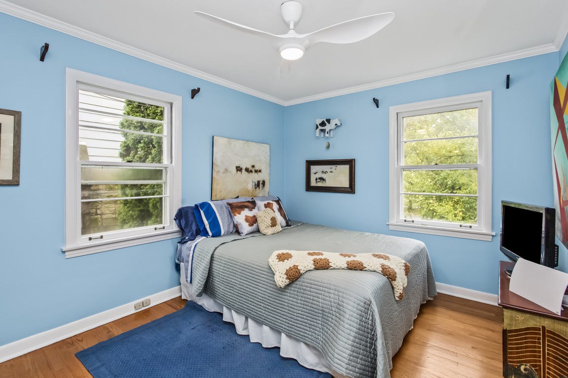 2761 Lincolnwood Drive, Evanston, IL 60201 2761 Lincolnwood Drive, Evanston, IL 60201