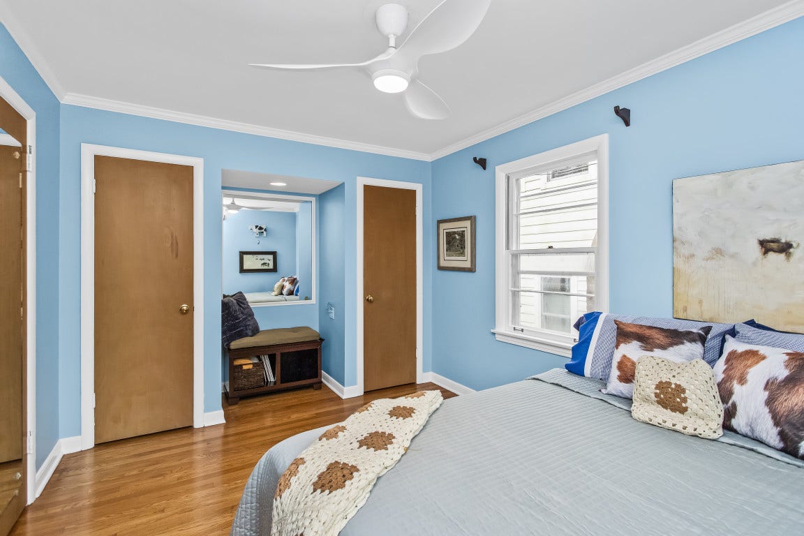2761 Lincolnwood Drive, Evanston, IL 60201 2761 Lincolnwood Drive, Evanston, IL 60201