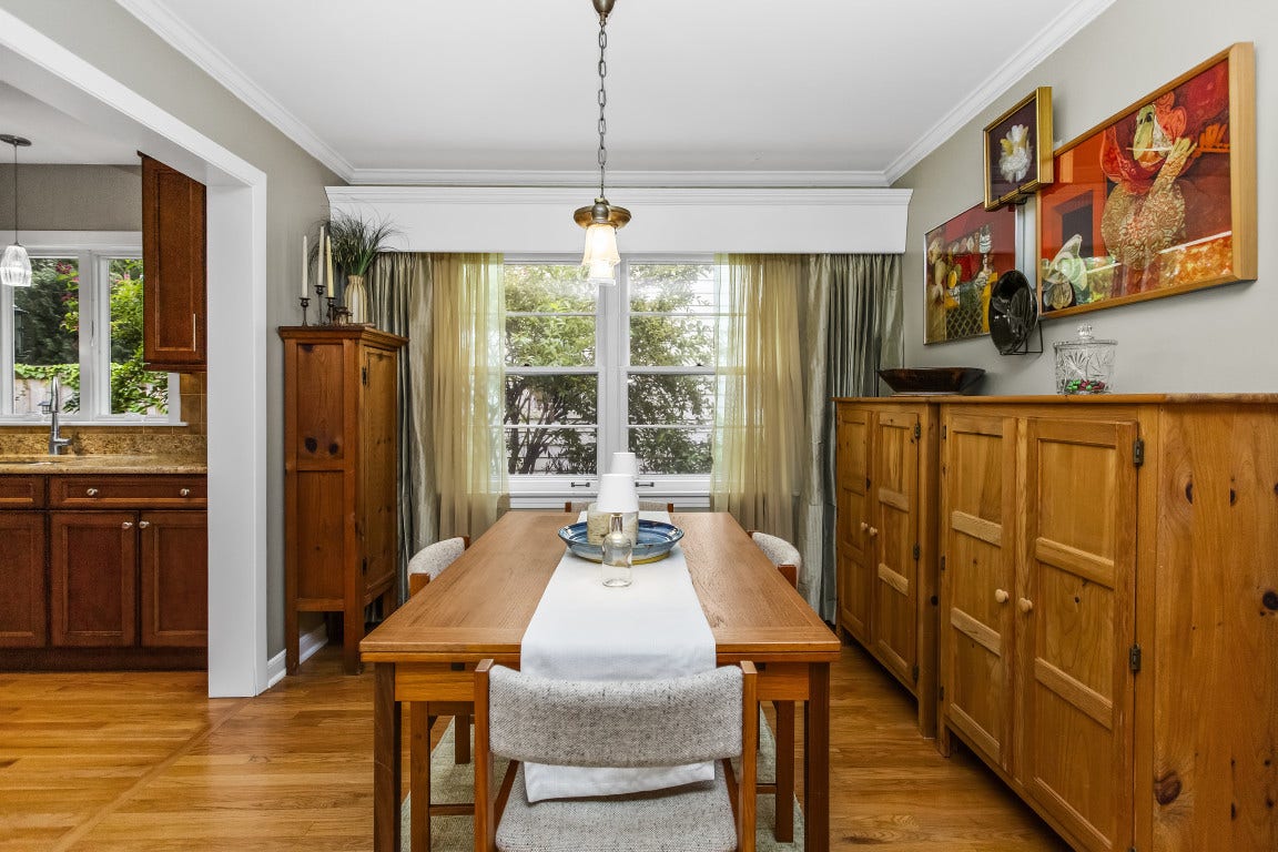 2761 Lincolnwood Drive, Evanston, IL 60201 2761 Lincolnwood Drive, Evanston, IL 60201