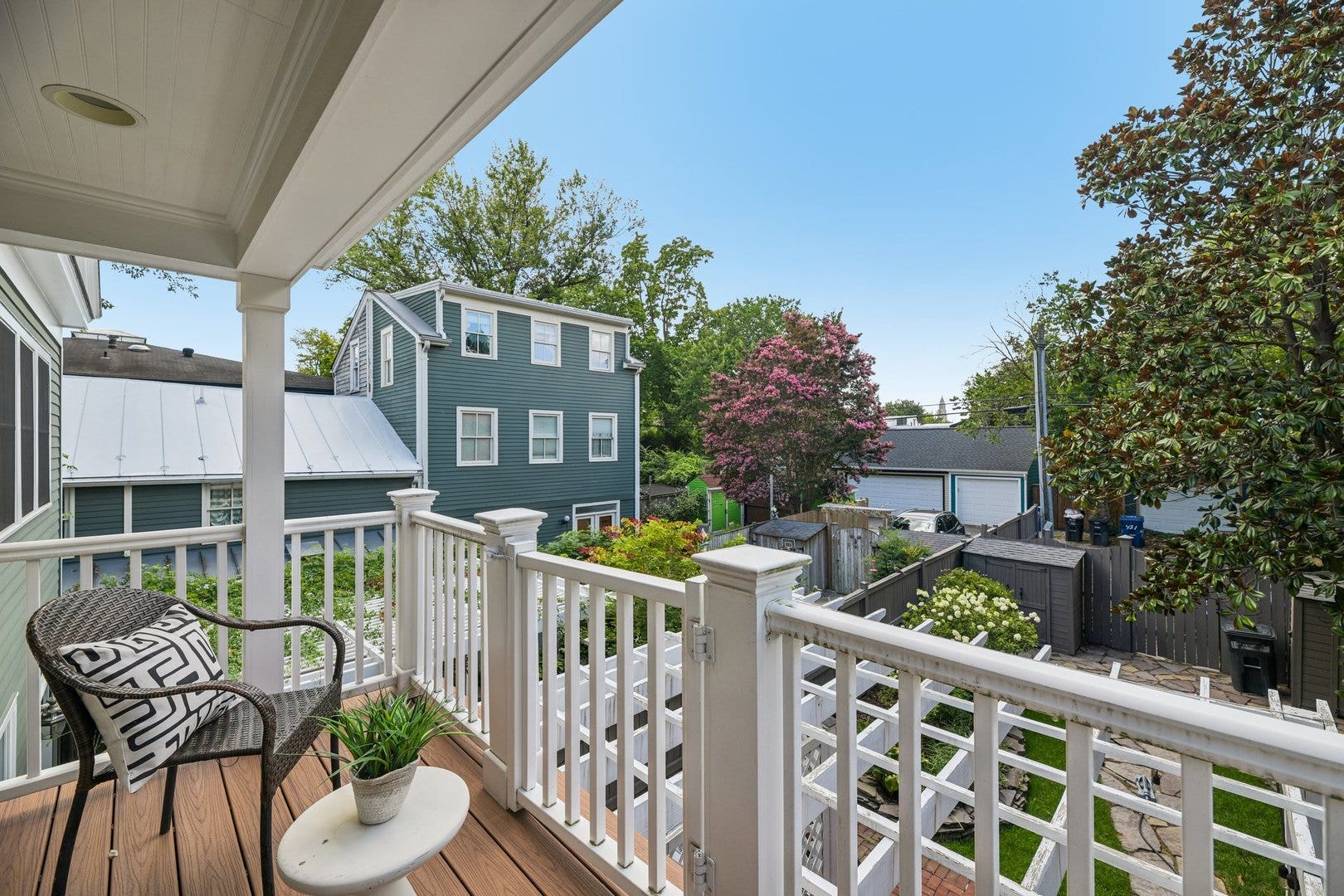 426 N Alfred Street, Alexandria, VA 22314 Private Balcony