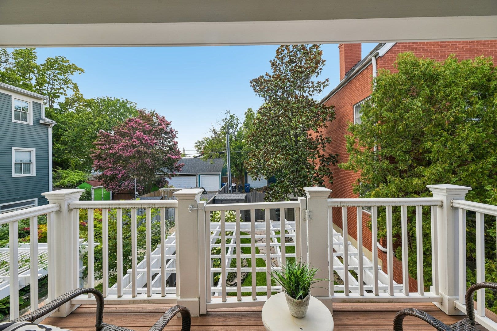 426 N Alfred Street, Alexandria, VA 22314 Private Balcony