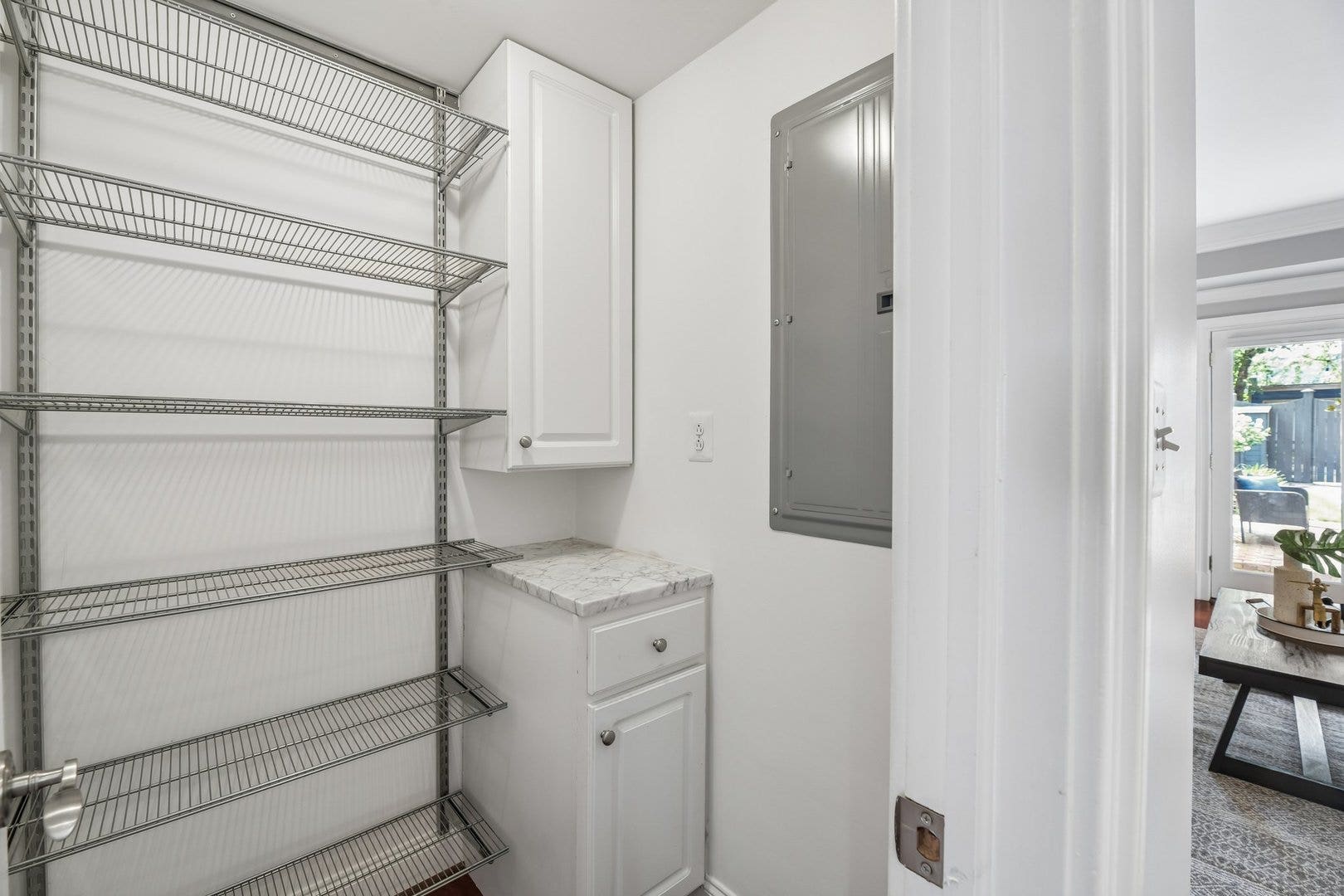 426 N Alfred Street, Alexandria, VA 22314 Kitchen Pantry