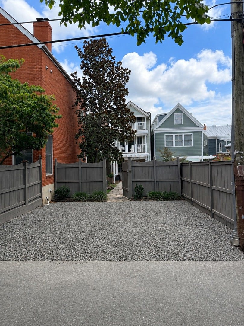 426 N Alfred Street, Alexandria, VA 22314 2 Cars Driveway
