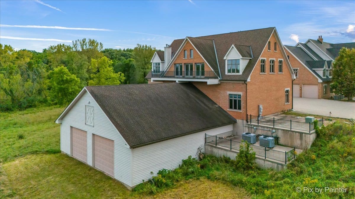 5N719 Castle Drive, St. Charles, IL 60175 5N719 Castle Drive, St. Charles, IL 60175
