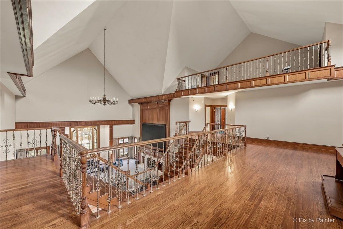 5N719 Castle Drive, St. Charles, IL 60175 5N719 Castle Drive, St. Charles, IL 60175