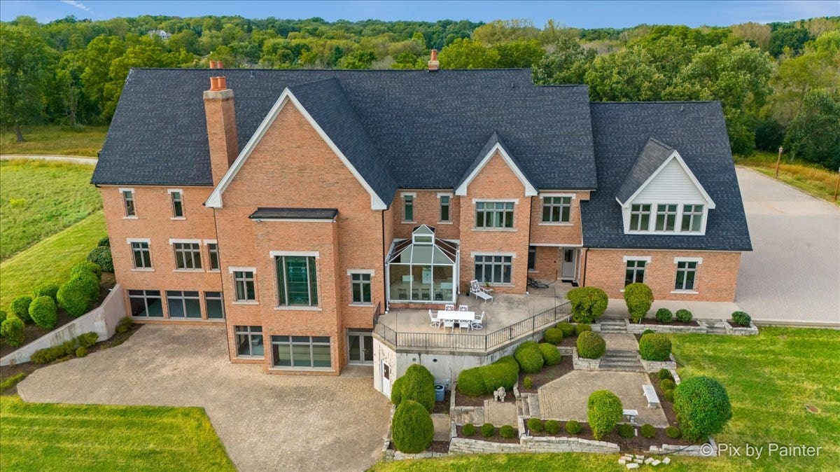 5N719 Castle Drive, St. Charles, IL 60175 5N719 Castle Drive, St. Charles, IL 60175