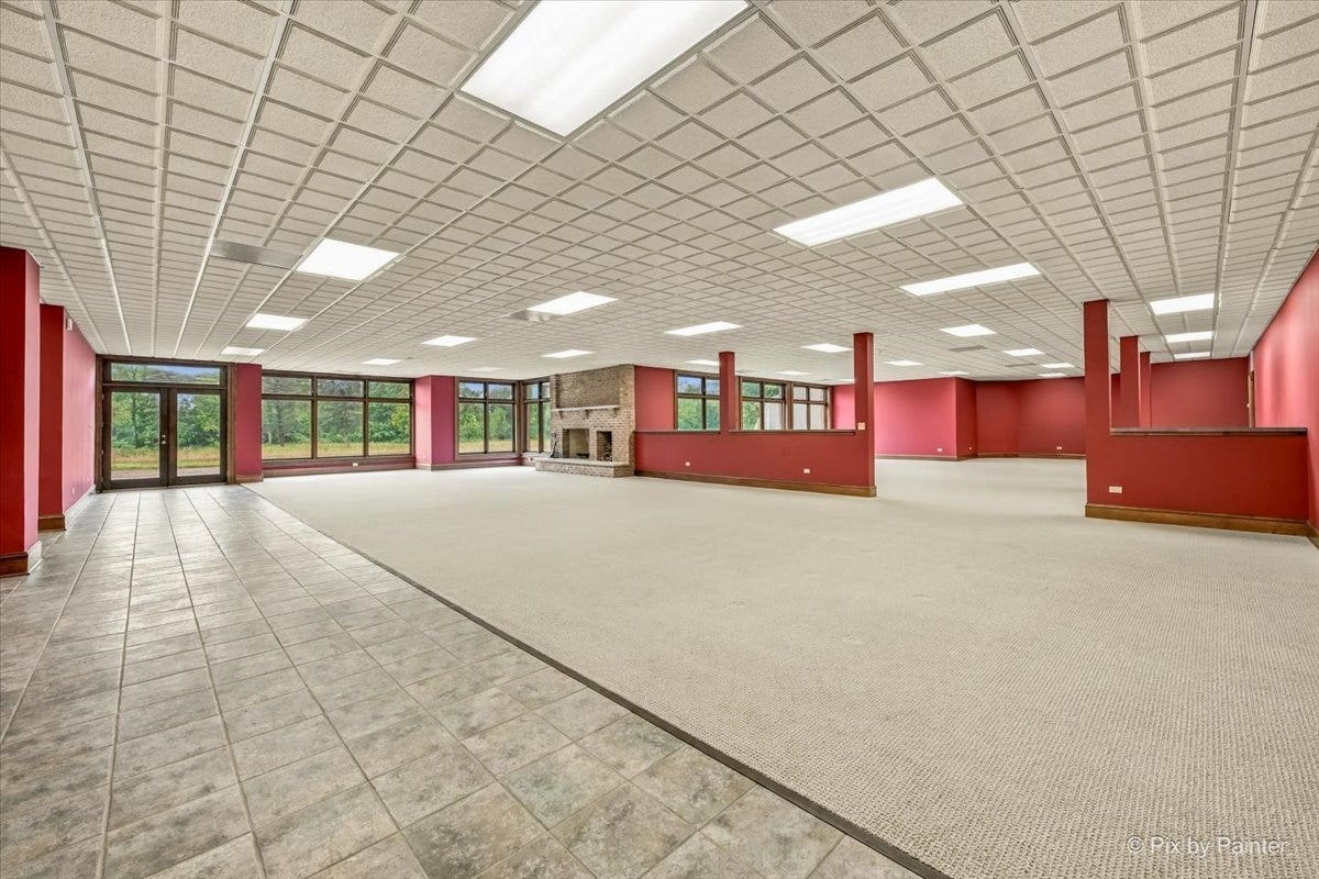 5N719 Castle Drive, St. Charles, IL 60175 5N719 Castle Drive, St. Charles, IL 60175