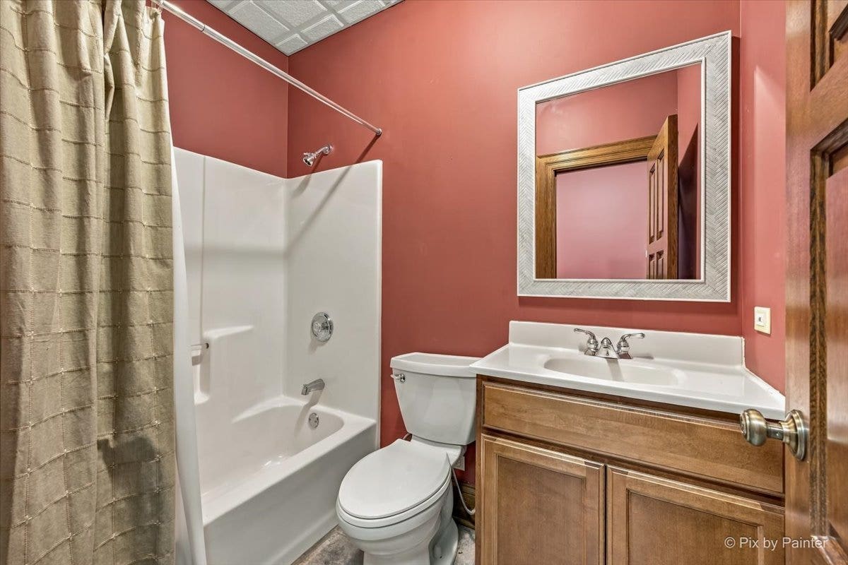 5N719 Castle Drive, St. Charles, IL 60175 5N719 Castle Drive, St. Charles, IL 60175