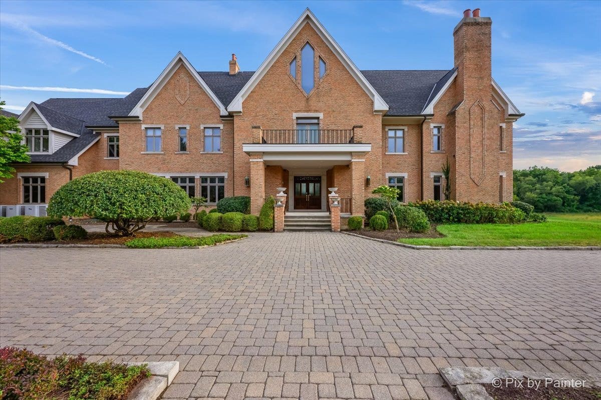 5N719 Castle Drive, St. Charles, IL 60175 5N719 Castle Drive, St. Charles, IL 60175