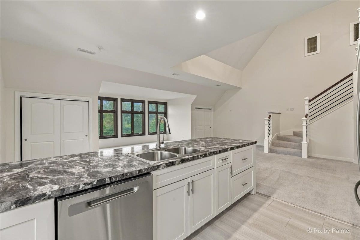 5N719 Castle Drive, St. Charles, IL 60175 5N719 Castle Drive, St. Charles, IL 60175