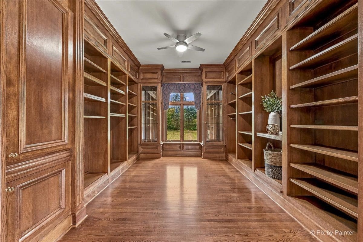 5N719 Castle Drive, St. Charles, IL 60175 5N719 Castle Drive, St. Charles, IL 60175