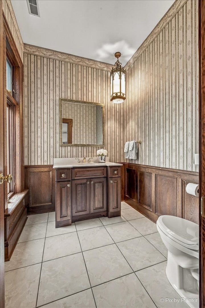 5N719 Castle Drive, St. Charles, IL 60175 5N719 Castle Drive, St. Charles, IL 60175