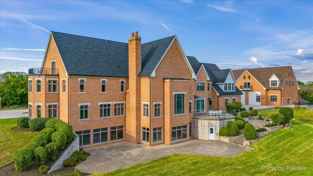 5N719 Castle Drive, St. Charles, IL 60175 5N719 Castle Drive, St. Charles, IL 60175