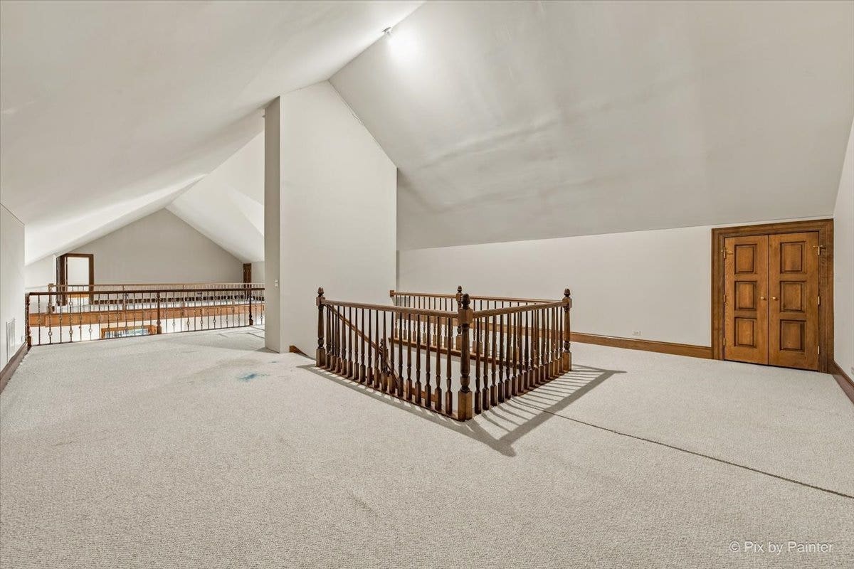 5N719 Castle Drive, St. Charles, IL 60175 5N719 Castle Drive, St. Charles, IL 60175