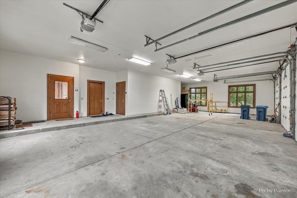 5N719 Castle Drive, St. Charles, IL 60175 5N719 Castle Drive, St. Charles, IL 60175