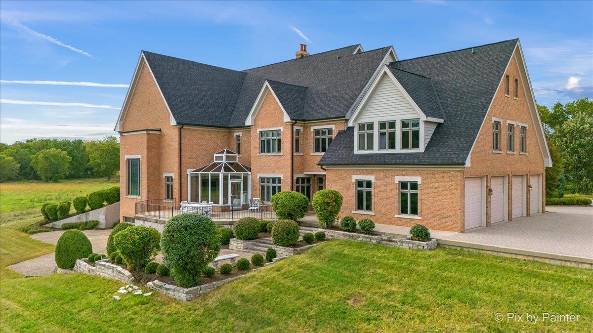 5N719 Castle Drive, St. Charles, IL 60175 5N719 Castle Drive, St. Charles, IL 60175