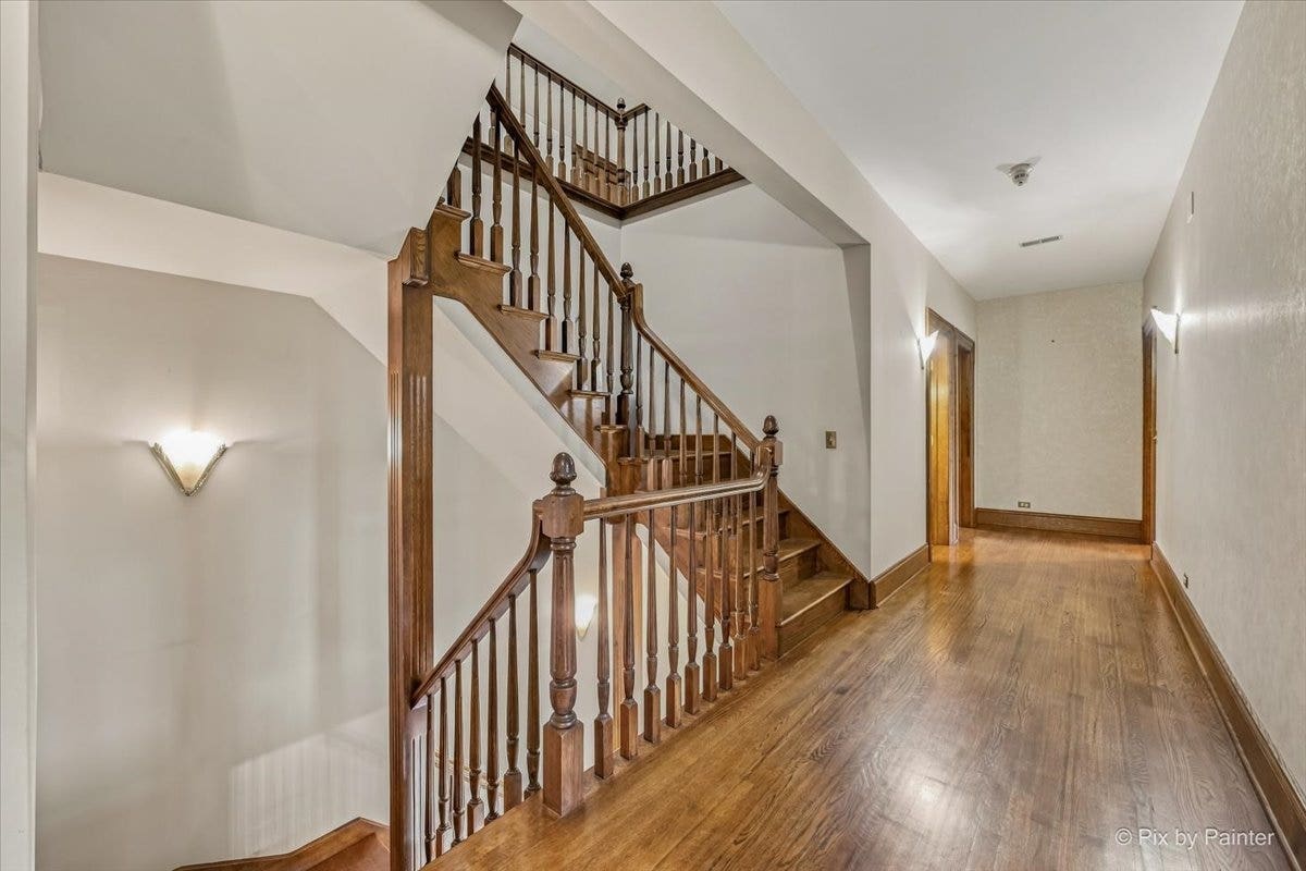5N719 Castle Drive, St. Charles, IL 60175 5N719 Castle Drive, St. Charles, IL 60175