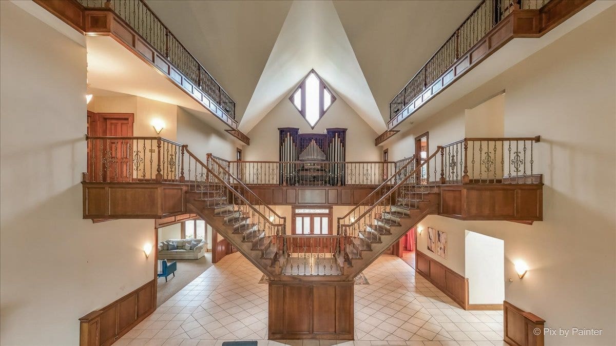 5N719 Castle Drive, St. Charles, IL 60175 5N719 Castle Drive, St. Charles, IL 60175