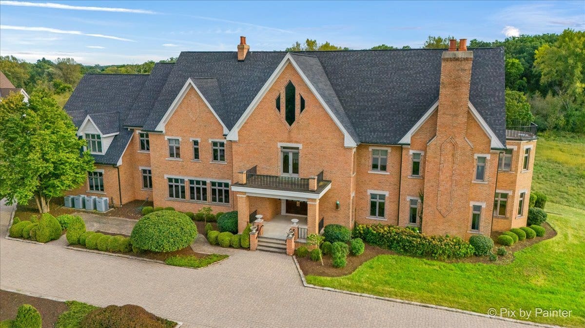 5N719 Castle Drive, St. Charles, IL 60175 5N719 Castle Drive, St. Charles, IL 60175